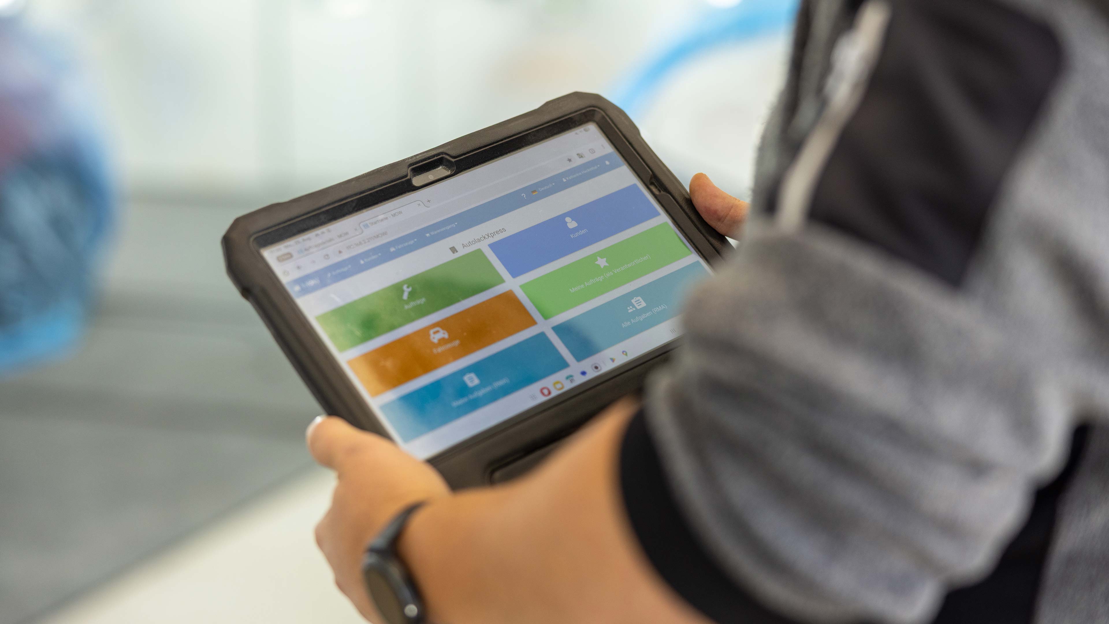 Digitale Unterstützung in der Werkstatt bei AutolackXpress in Bad-Sooden Allendorf