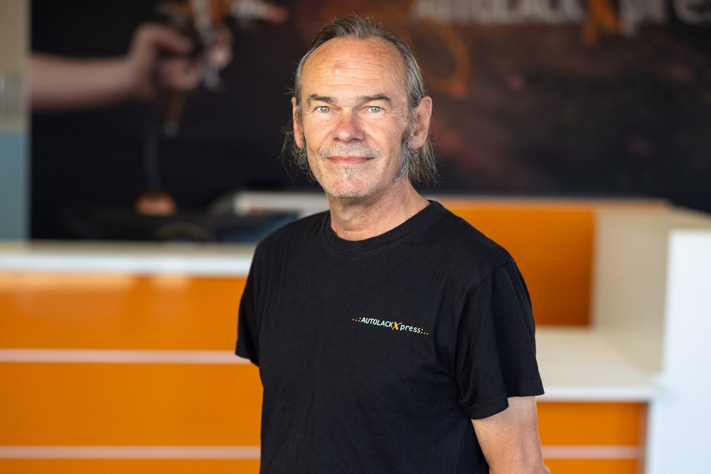 Mitarbeiter Gunter Hoferichter – Karosseriemechaniker, AutolackXpress Bad Sooden-Allendorf