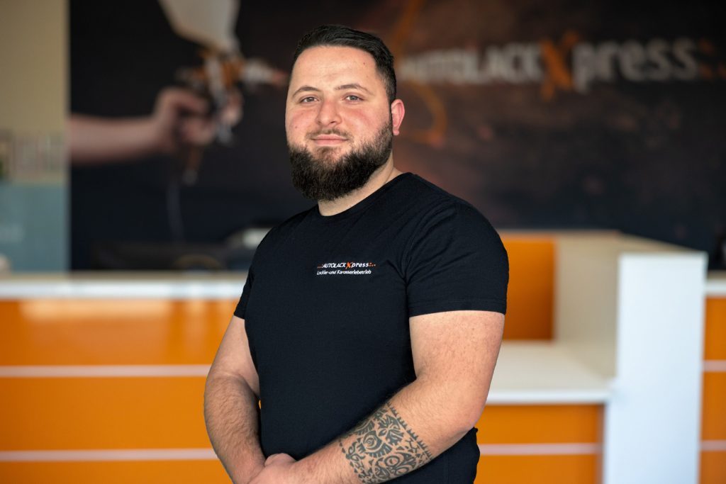 Mitarbeiter Hasan Ragheb Taha – Karosseriemechatroniker, angehender Meister KFZ, AutolackXpress Bad Sooden-Allendorf